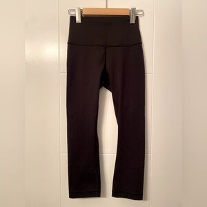 LULULEMON- Wunder Under Crop (High rise) Full-on Luon 21”